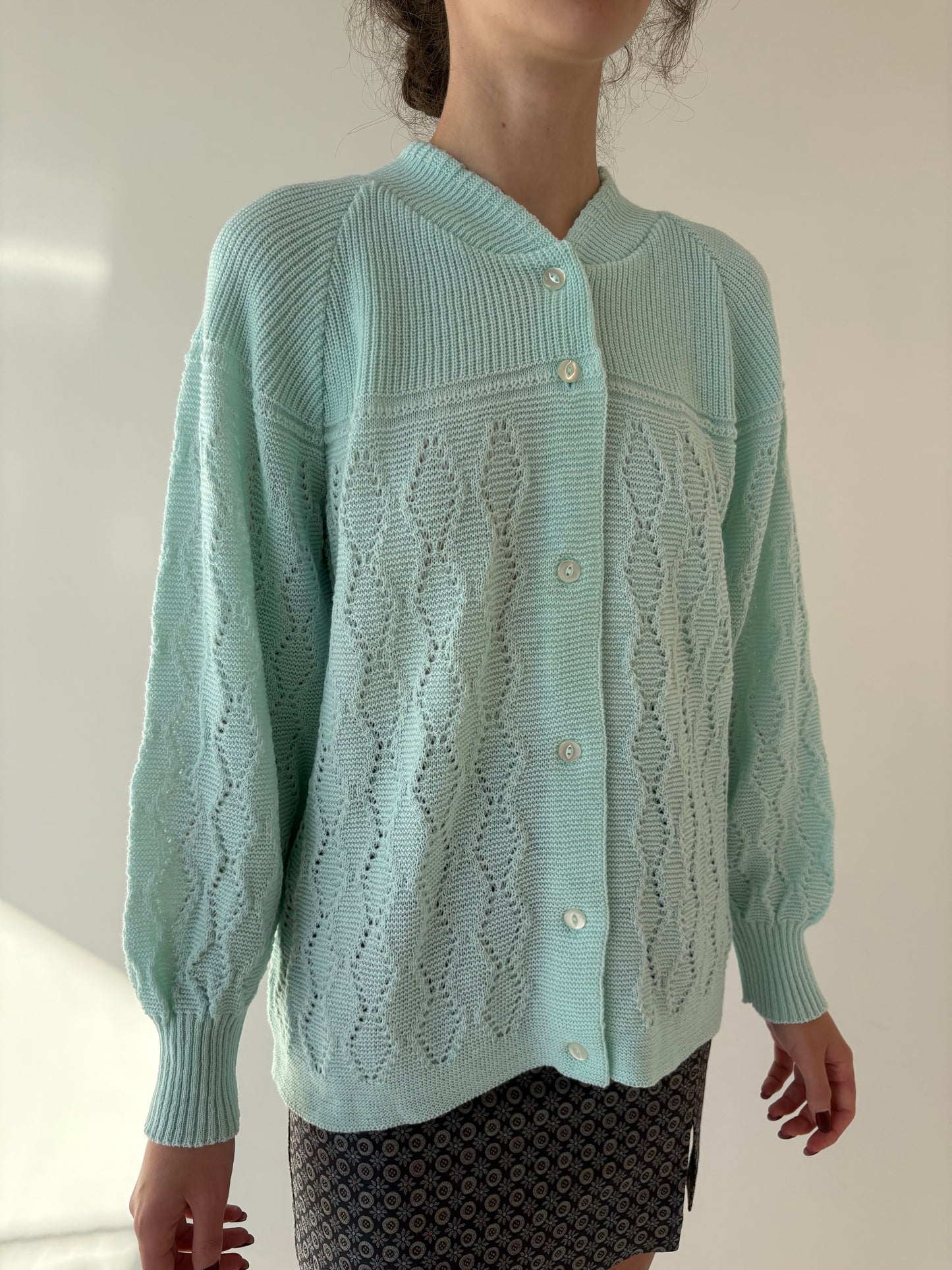 Cardigan vintage mint green cu mâneci ample și manșete îngustate