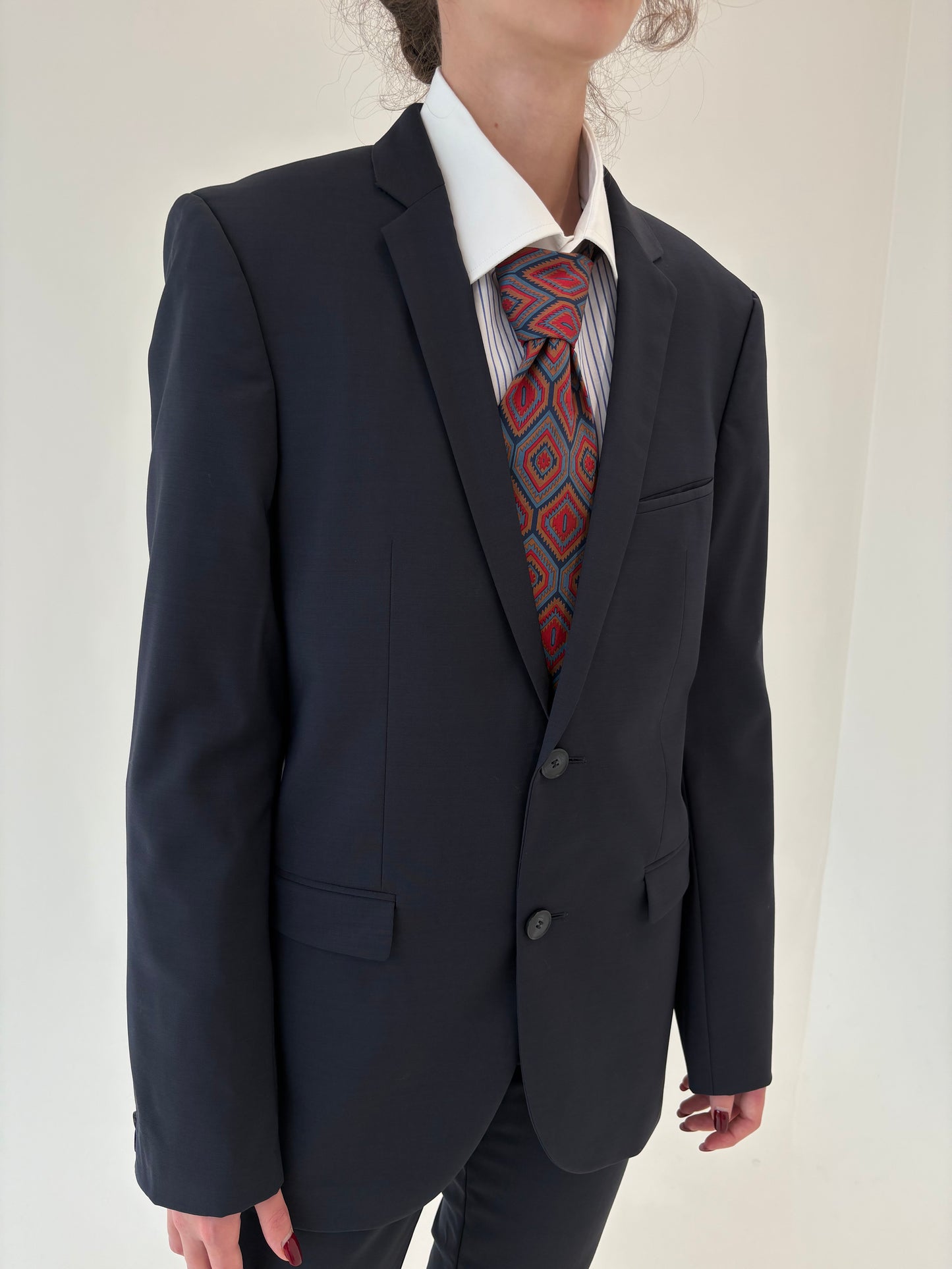 Costum Hugo Boss Navy din lana extrafina ușor lucioasă de la zi la seară