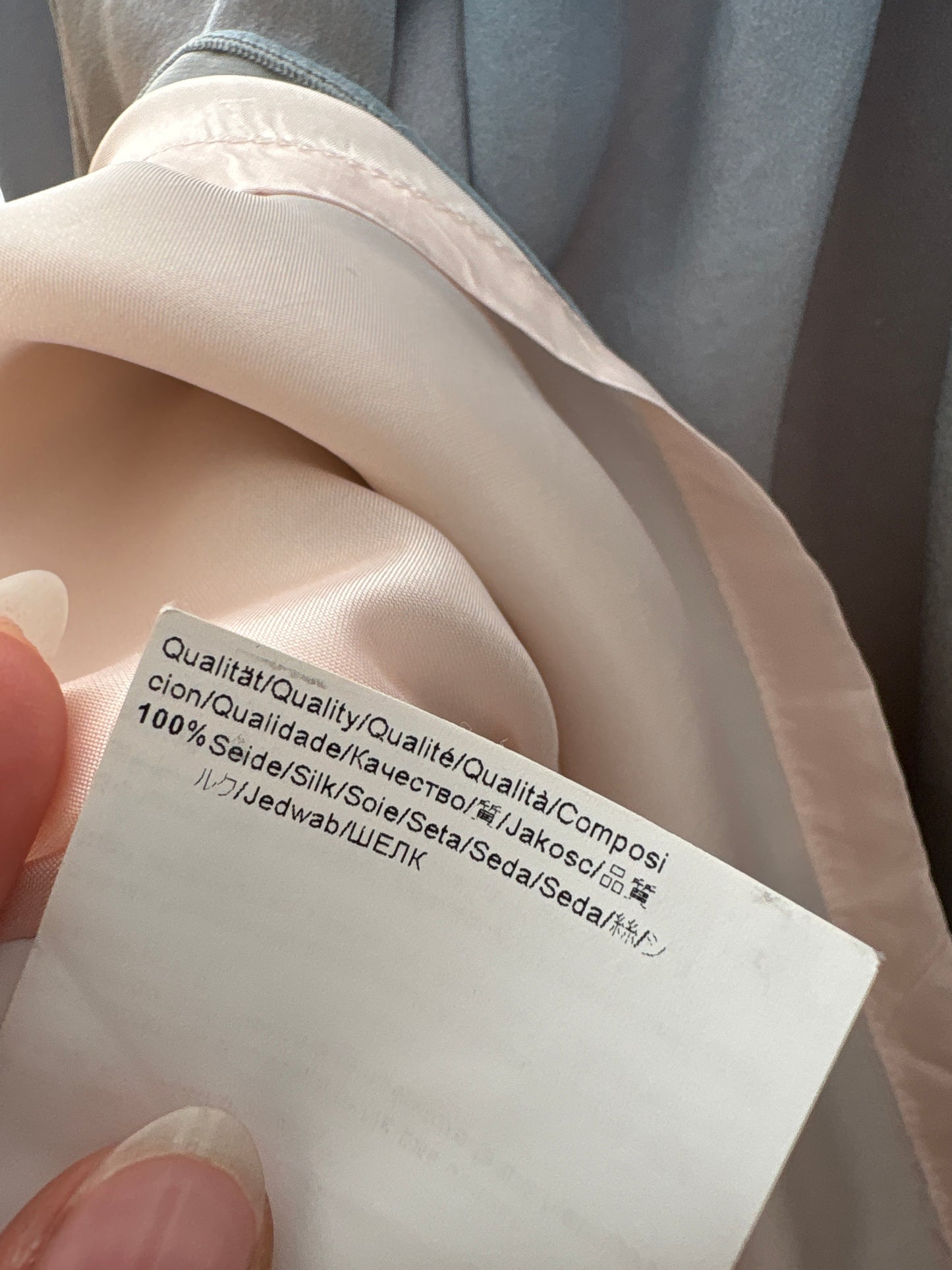 Fustă Hugo Boss din mătase naturală în degrade cu buzunare