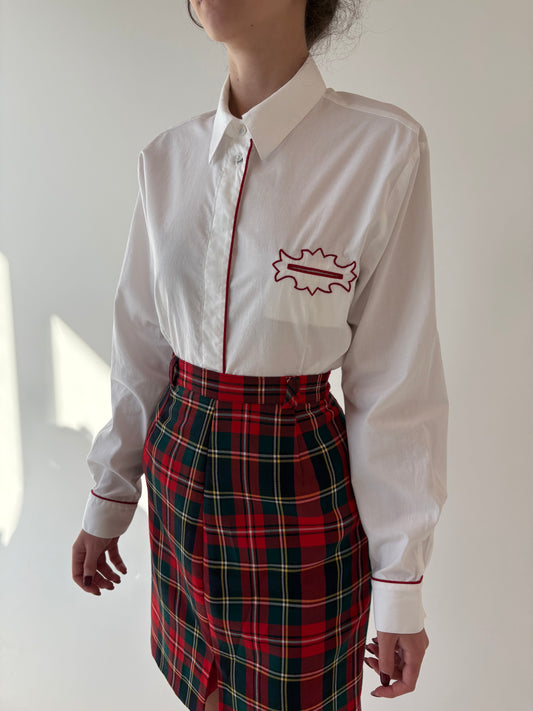 Cămașa vintage cu inserții și broderie burgundy în croi ușor cambrat