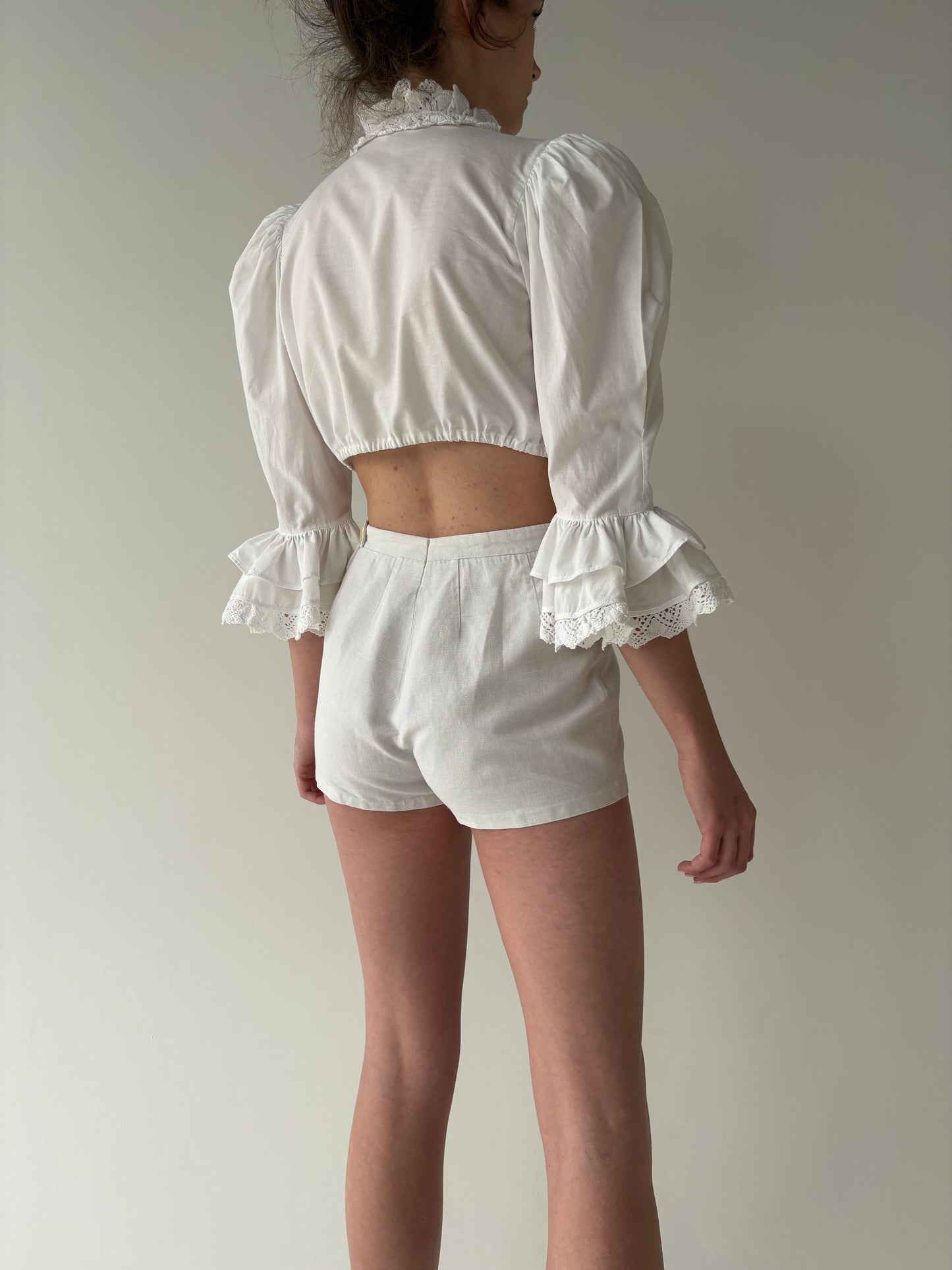 Pantaloni vintage din pânză cu ținuta cu talie înaltă