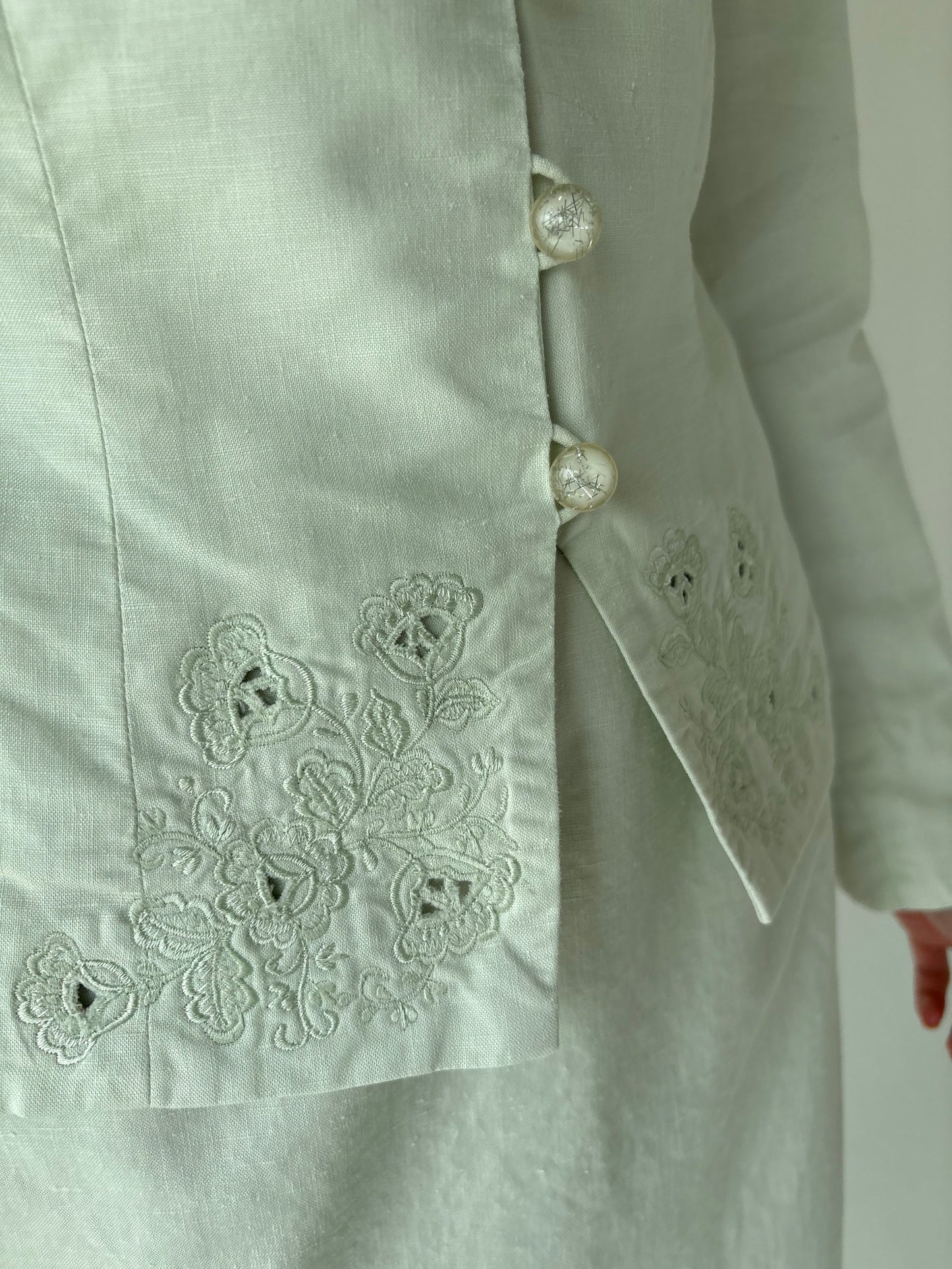 Set vintage luxury din pânză pistachio green cu broderie excepțională