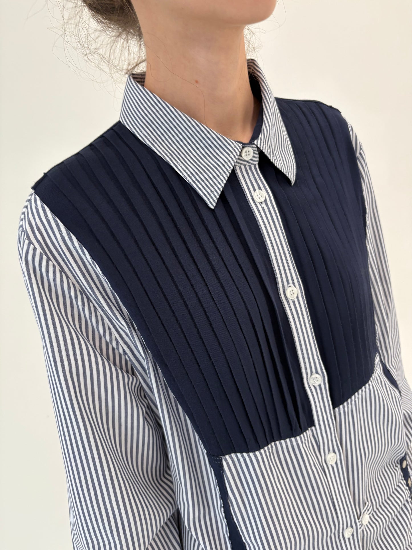 Cămașa premium Navy blue în croi elaborat