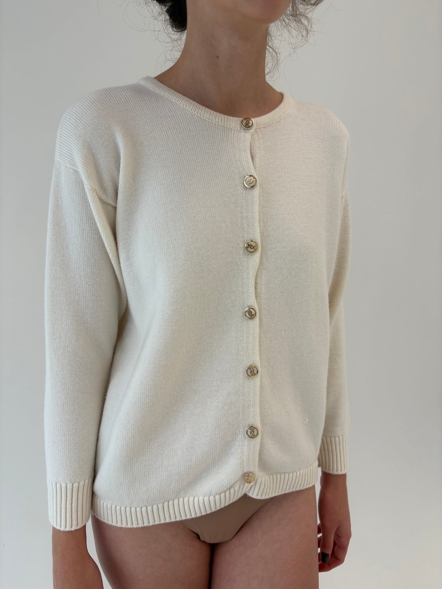 Cardigan vintage excepțional butter white din lana merino de gramaj mare