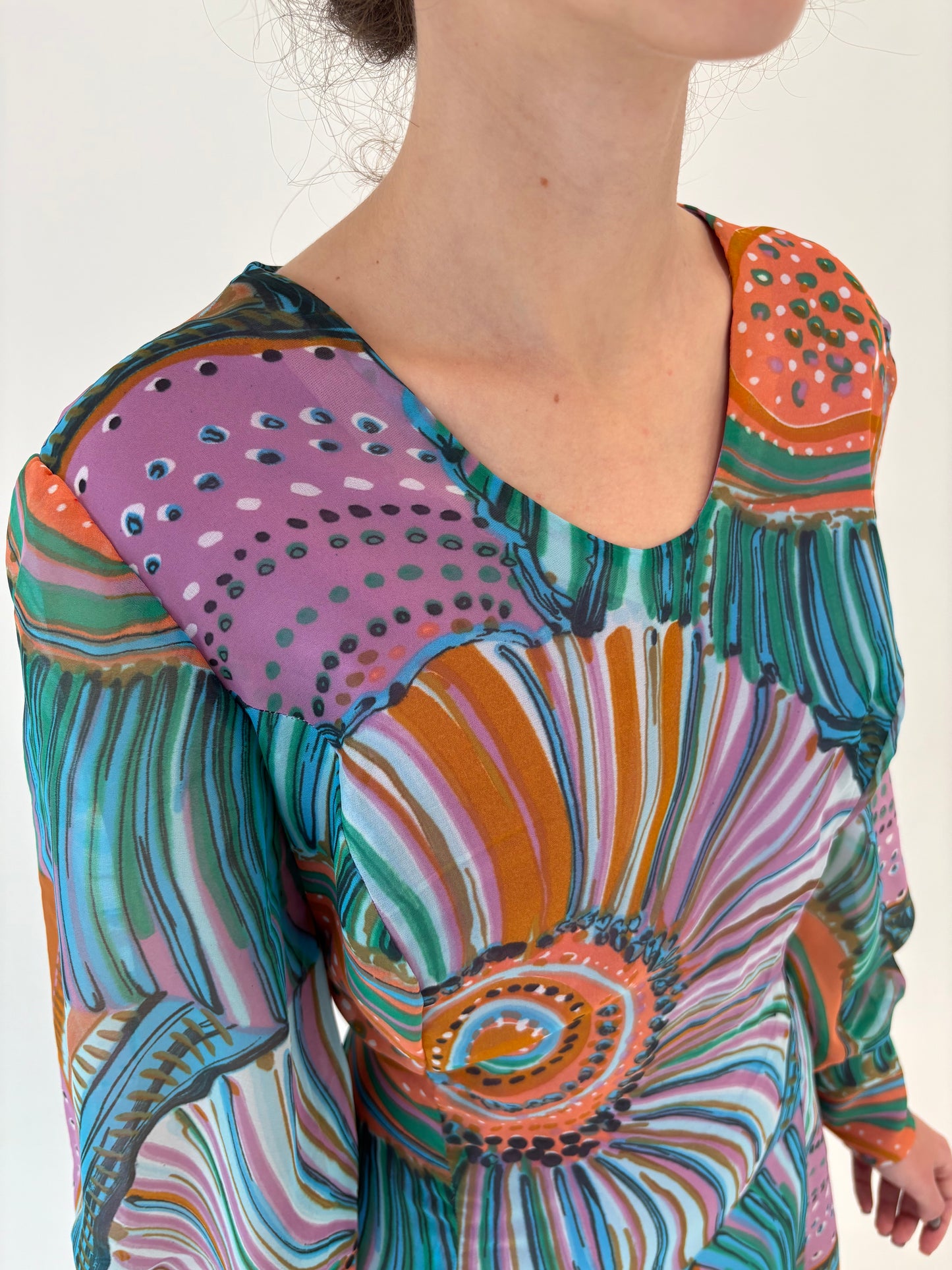 Rochie vintage maxi se seara cu print și manșete înalte