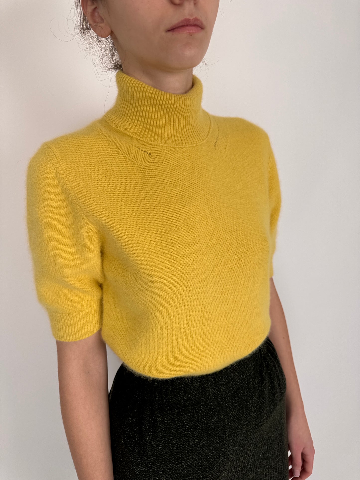 Maleta italiană corn yellow din lana extrafina și Angora