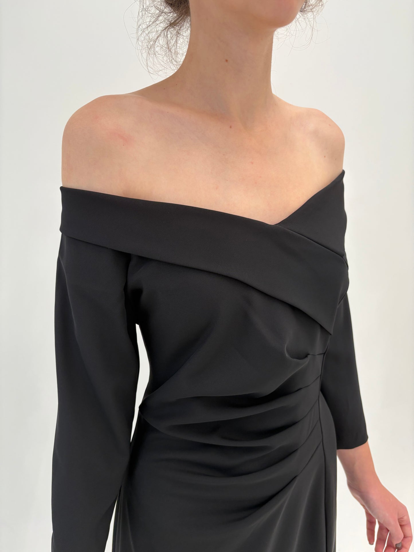 LBD italian cu fronseuri de la business la seara