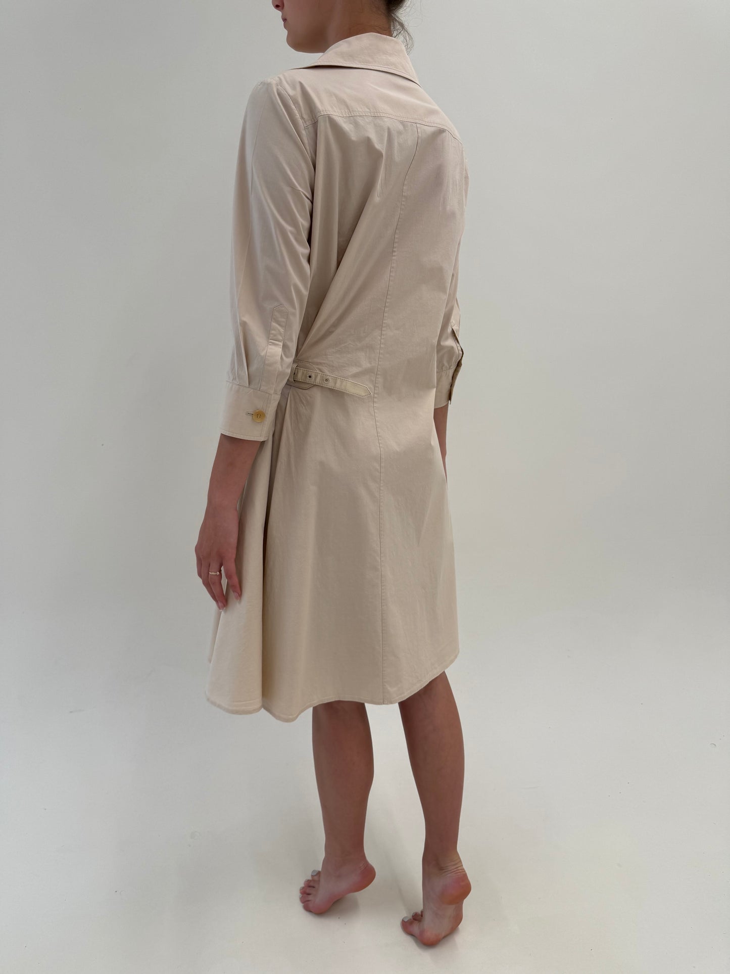 Rochie nude Salvatore Ferragamo în croi cambrat petrecut