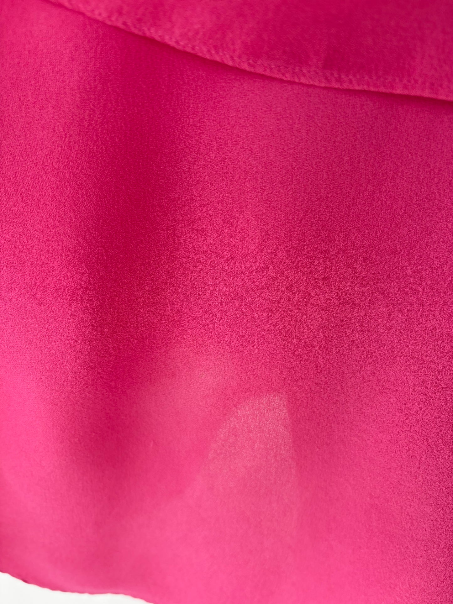 Rochie luxury fucsia Elegance din mătase naturală mată cu volane
