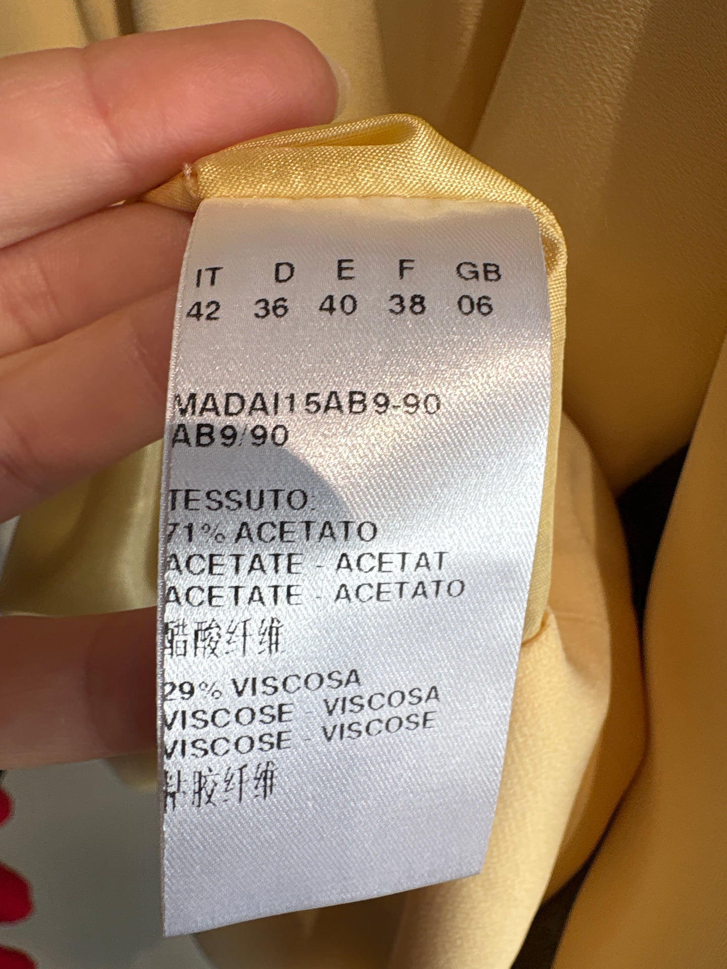 Rochie super premium italiană butter yellow cu talie marcată în croi chic