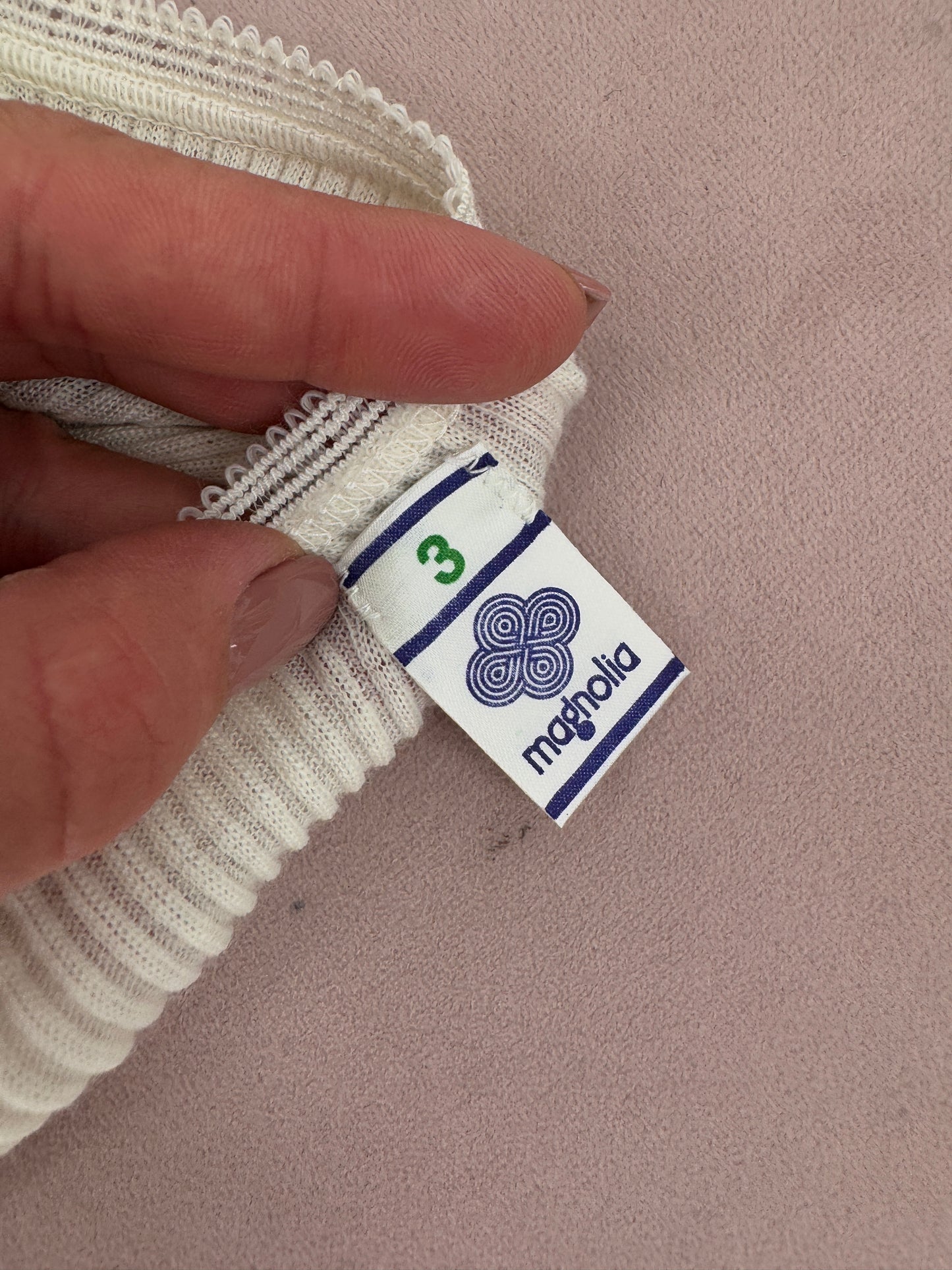Top premium italian ivorie din lana extrafina irestringibila