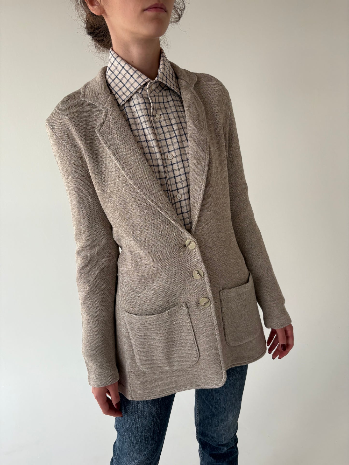 Sacou de brand luxury Madeleine light warm gray din jerse din mix de lana