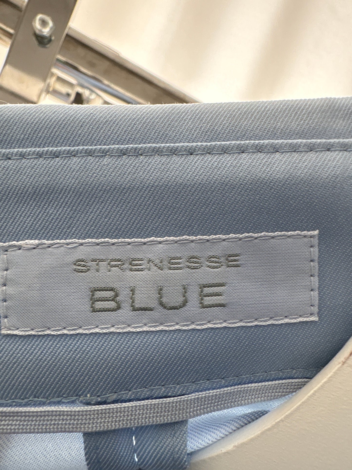 Jacheta petite baby blue din bumbac premium în croi actual