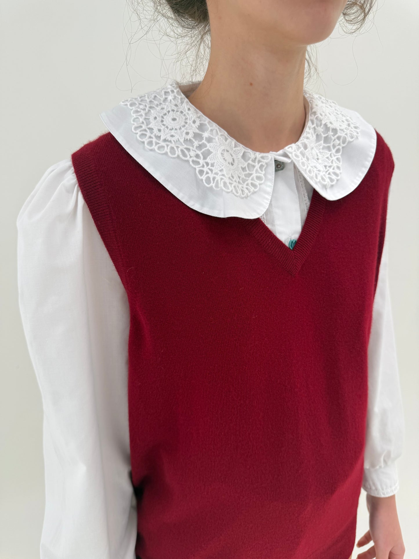 Top / vesta din cașmir high end burgundy cu grad redus de peeling