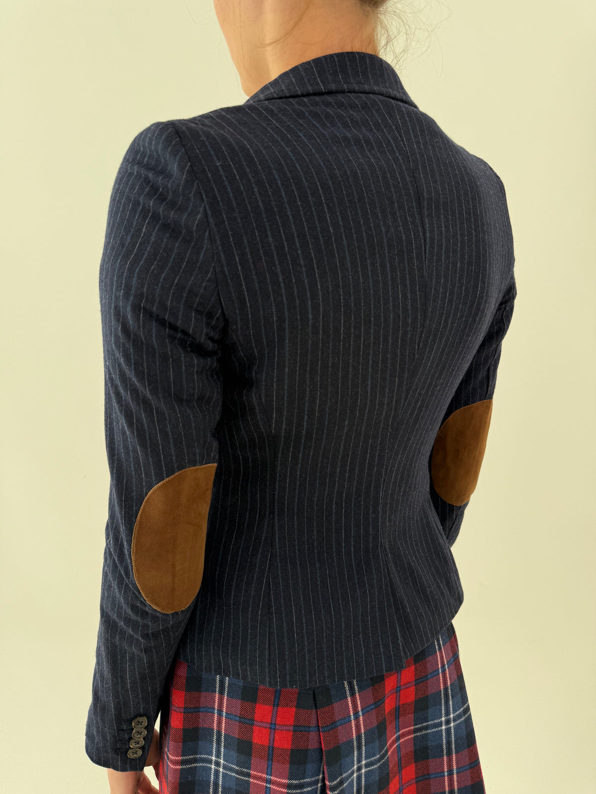 Sacou Tommy Hilfiger din lana extrafina cu dungi fine verticale în croi cambrat