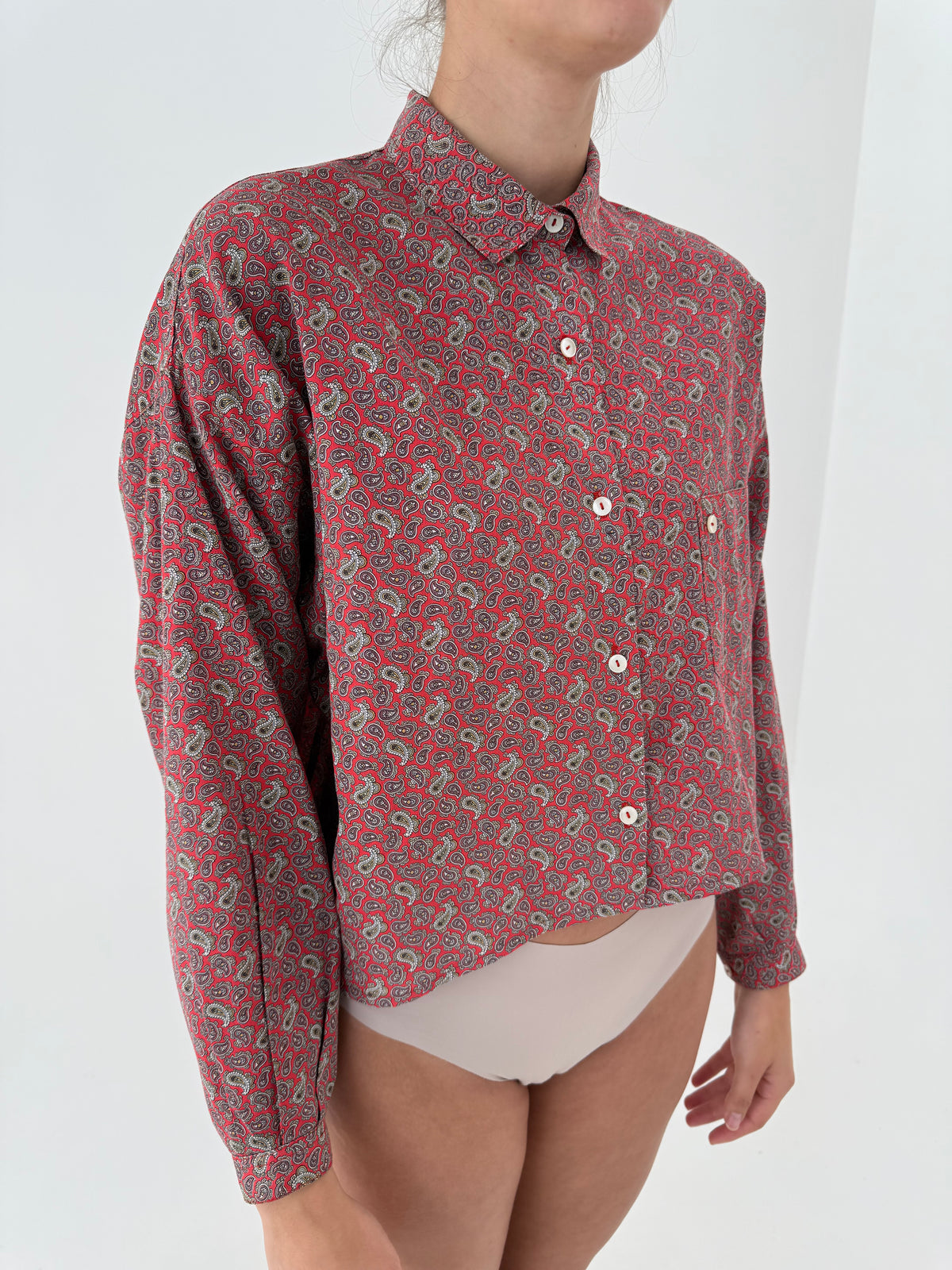 Cămașa vintage în croi cropped oversized din bumbac premium cu print paisley