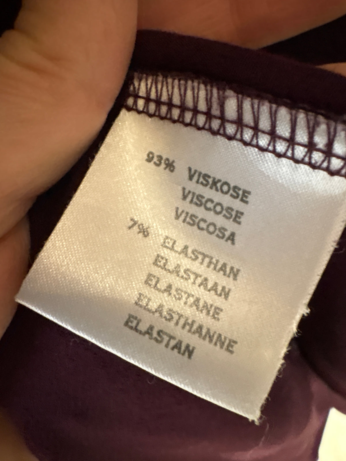 Rochie maxi plum din tricot fin în croi minimalist
