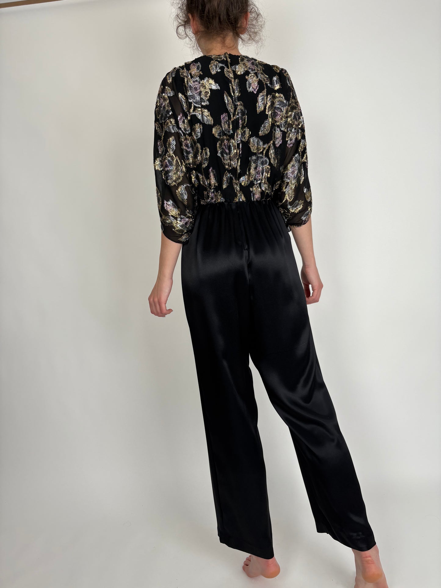 Salopetă vintage neagră tip capa și pantaloni spre palazzo