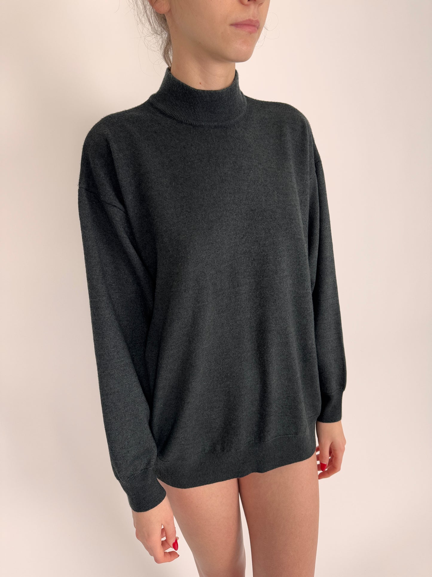 Maleta chimney italiană charcoal gray din lana extrafina de gramaj mare