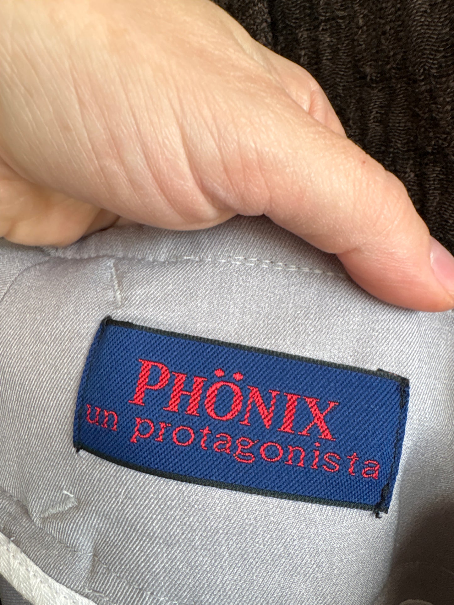 Pantaloni spectaculoși cu pense adânci silver gray din lana extrafina