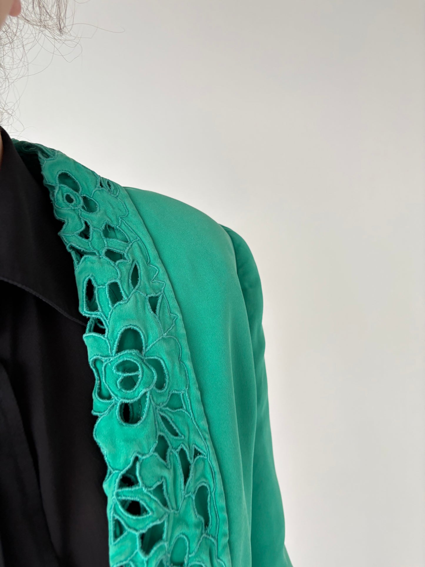 Sacou vintage verde smarald din mătase naturală dublat tot cu mătase