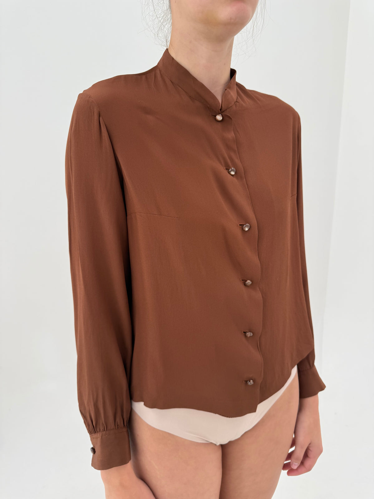 Cămașa vintage caramel din mătase naturală petite