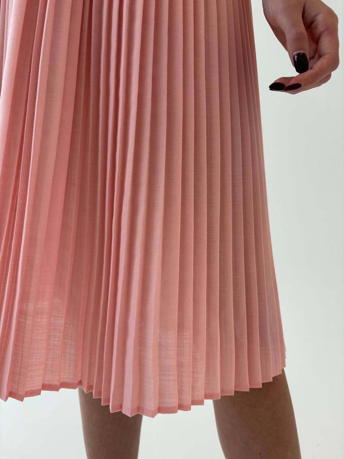 Fustă plisată din lana extrafina powder pink cu talie ultra înaltă