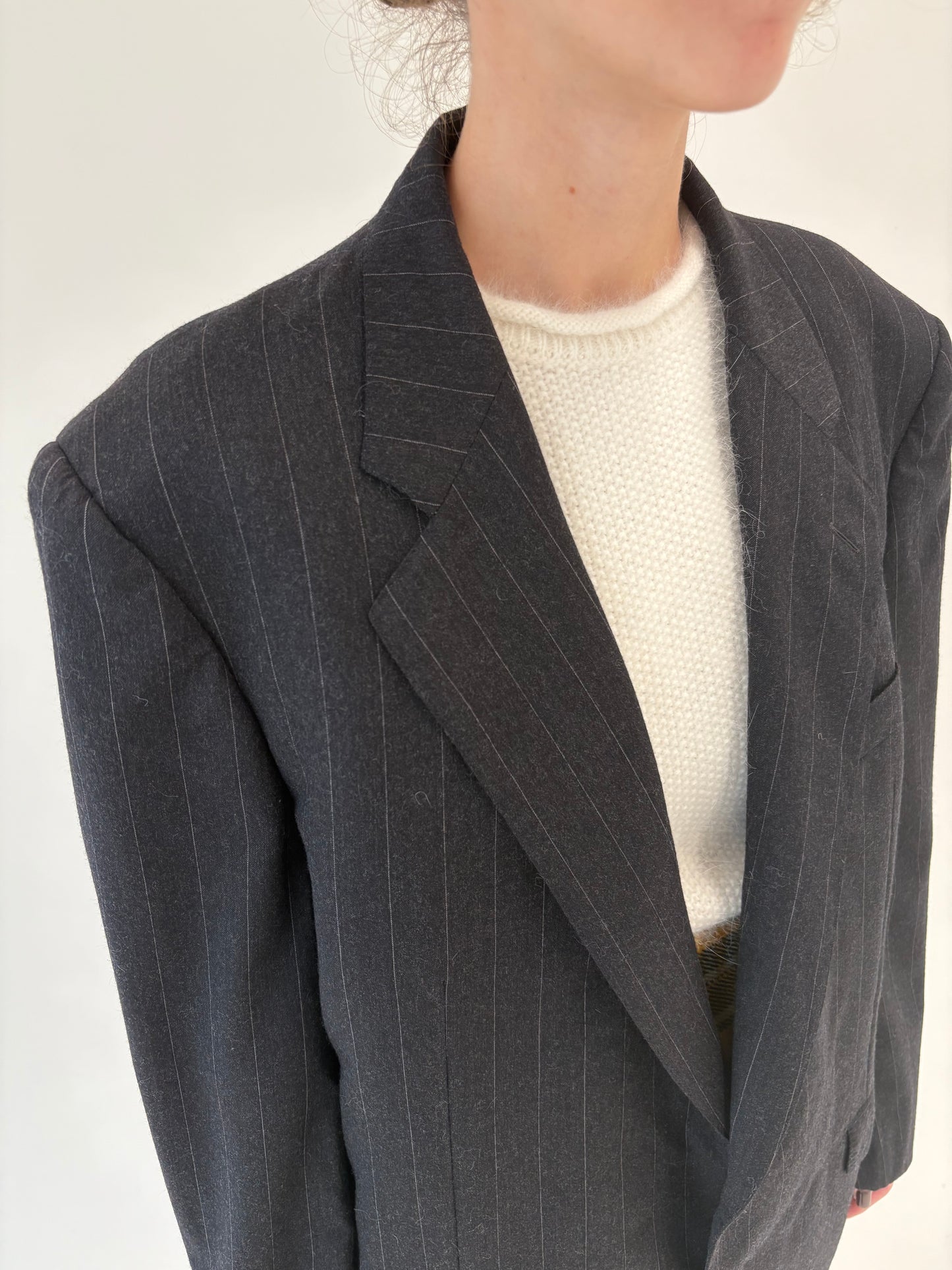 Sacou luxury Corneliani gama high end bespoke tailoring din lana merino