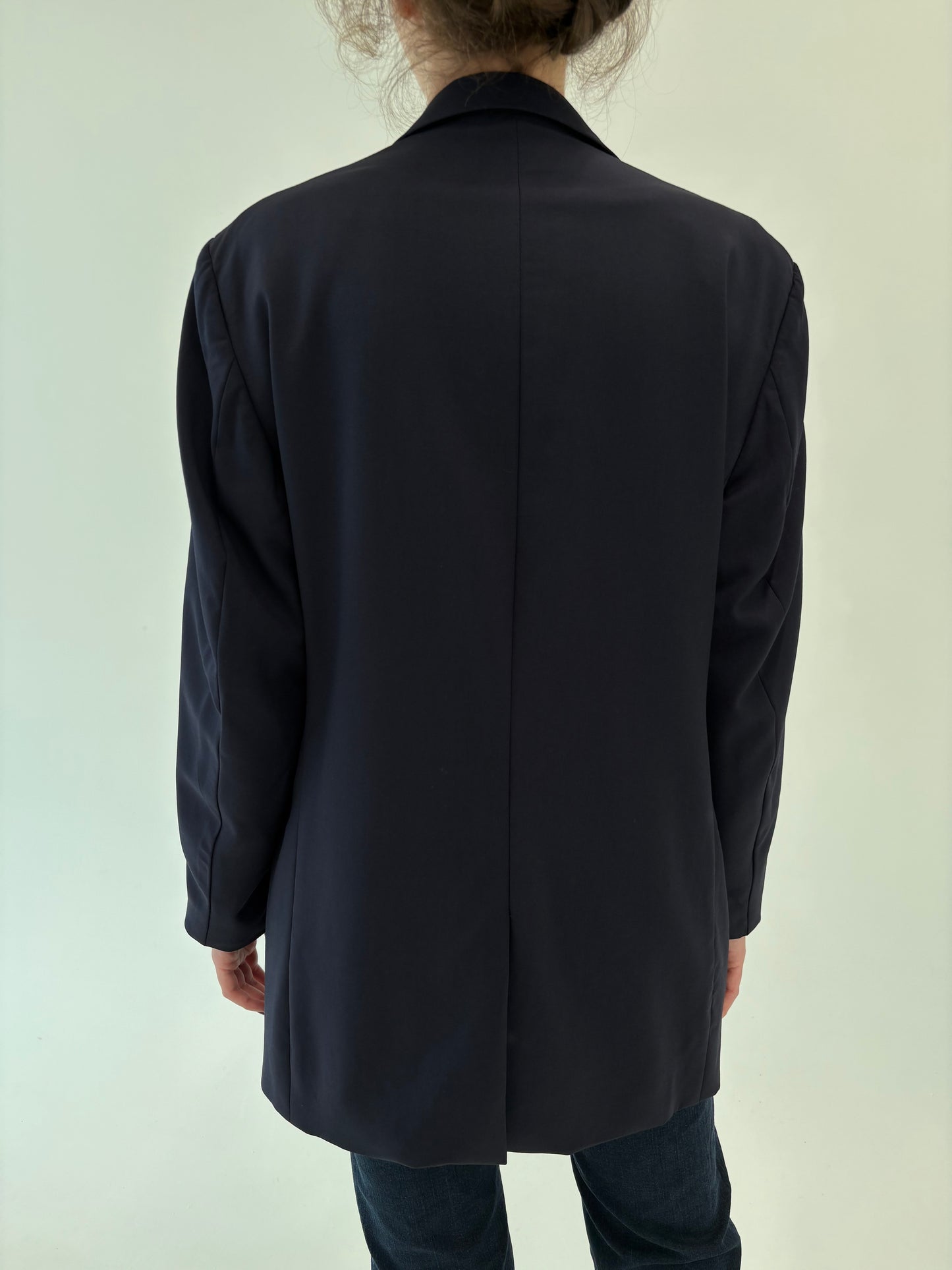 Sacou Navy blue din stofă de lana extrafina în croi actual