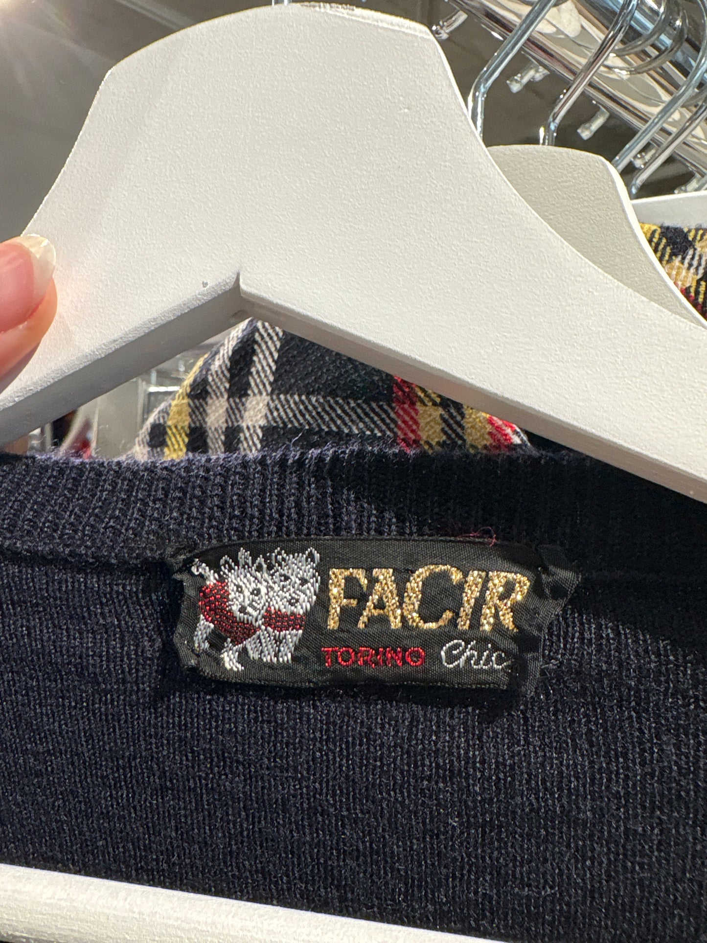 Cardigan italian din lana merino extrafina de gramaj mare