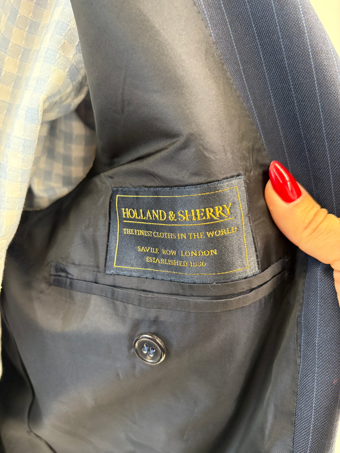 Costum petite Alta Moda couture din stofă ultra luxury Saville Row Londra