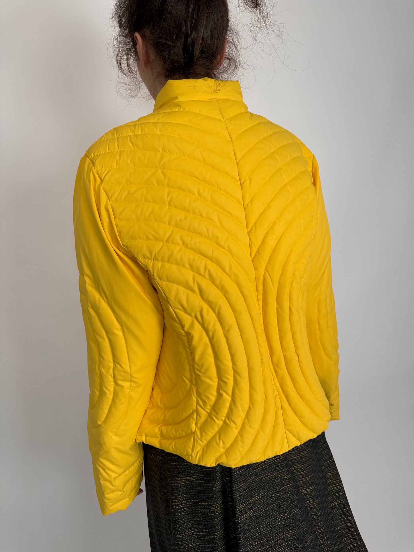 Jacheta premium cambrata lemon yellow de primăvară