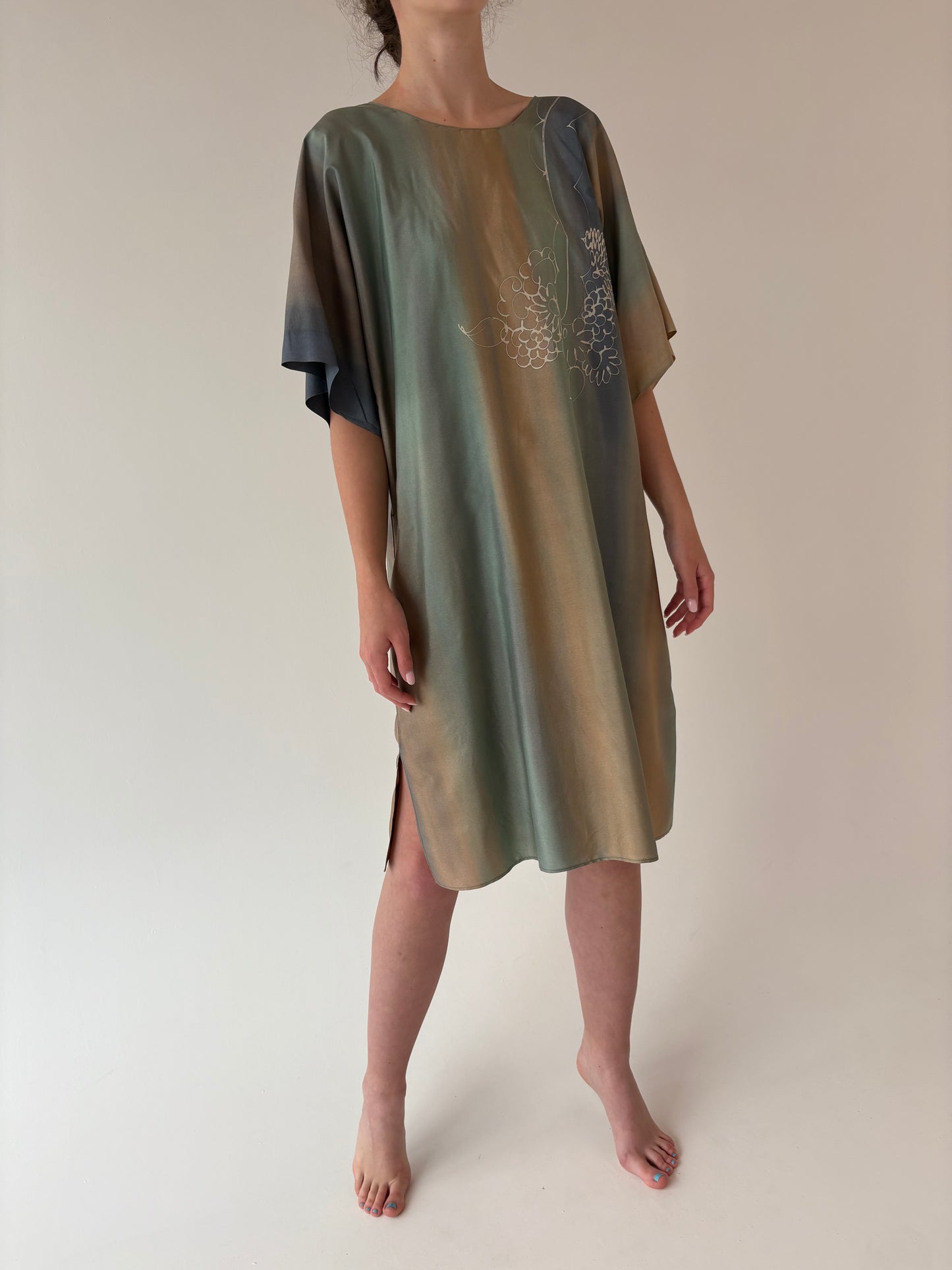 Kaftan vintage din mătase naturală pictat delicat manual