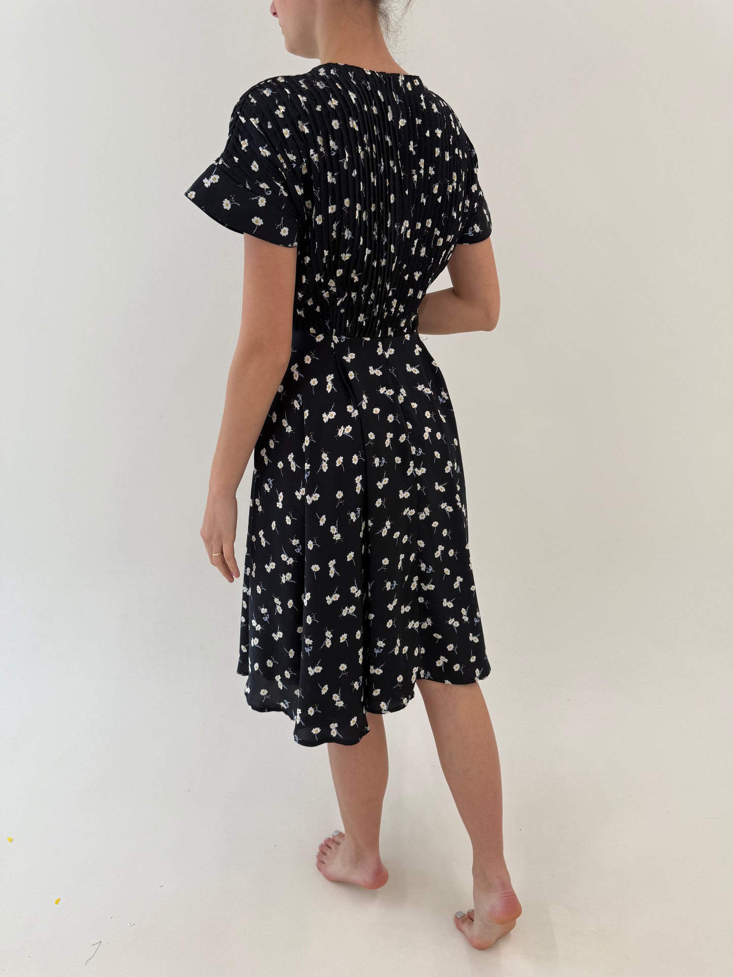 LBD vintage negru cu print delicat și talie ultra înaltă marcată și buzunare