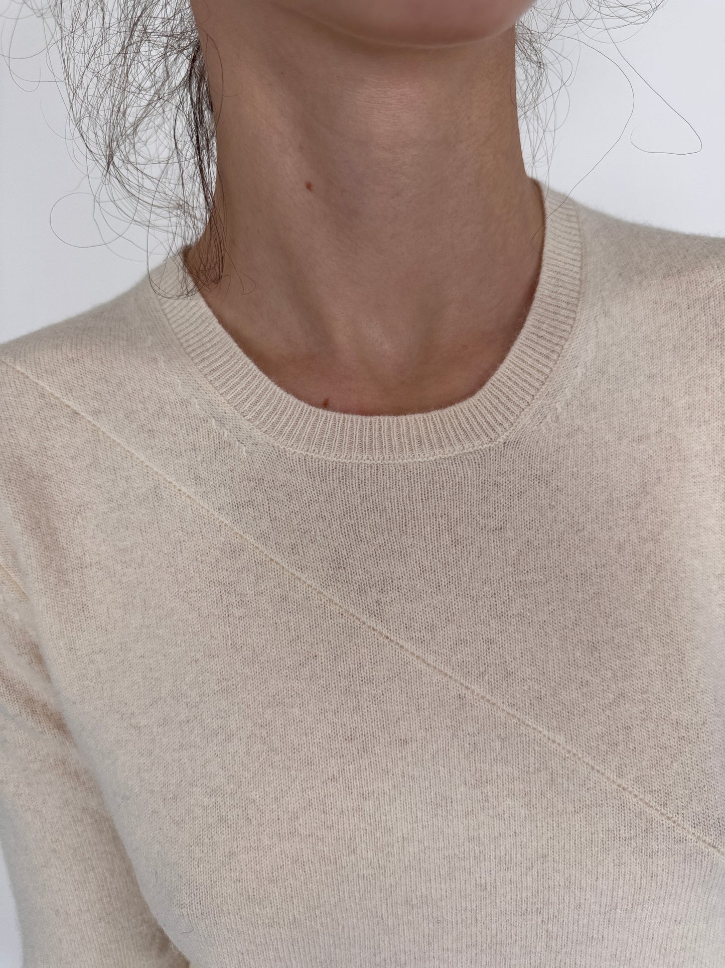 Pulover ivoire de brand premium italian din lana merino extrafina