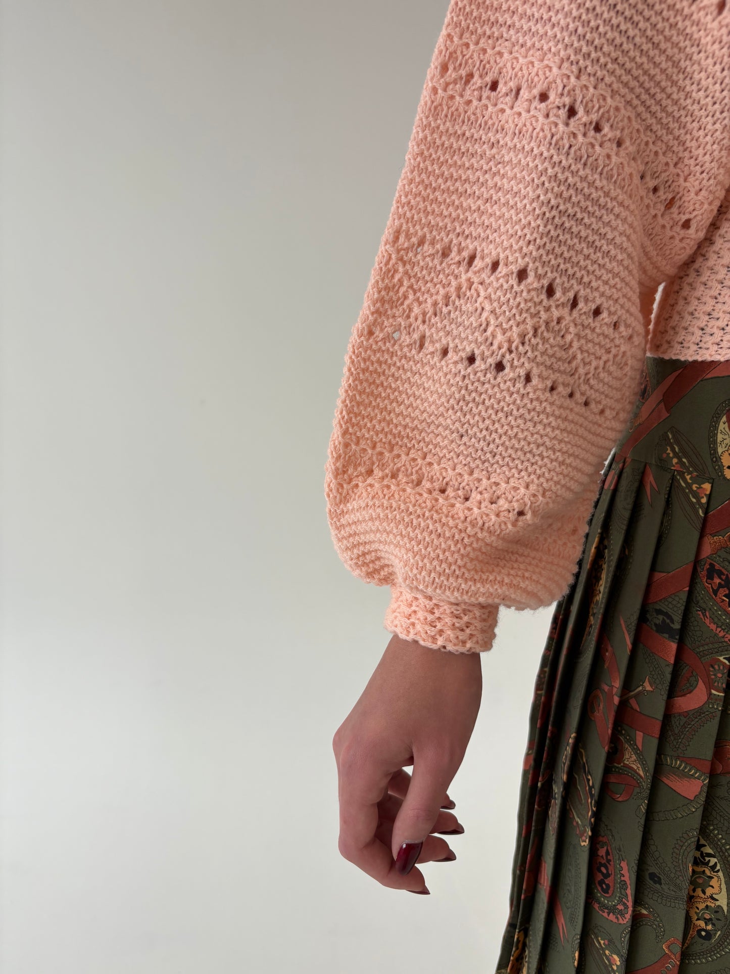 Cardigan vintage lucrat manual light salmon Pink din mix de lana extrafina