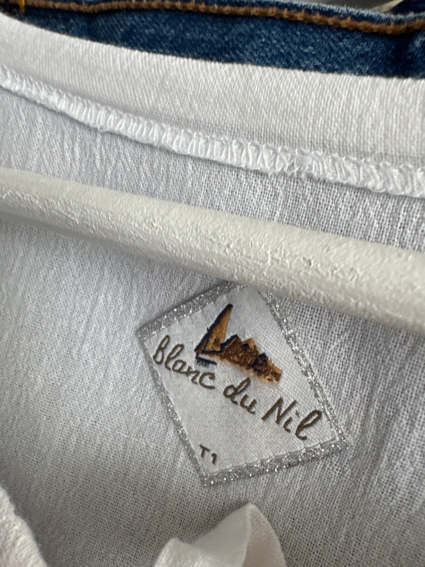 Bluză vintage cu talie marcată și mâneci evazate cu inserție de dantelă macrame