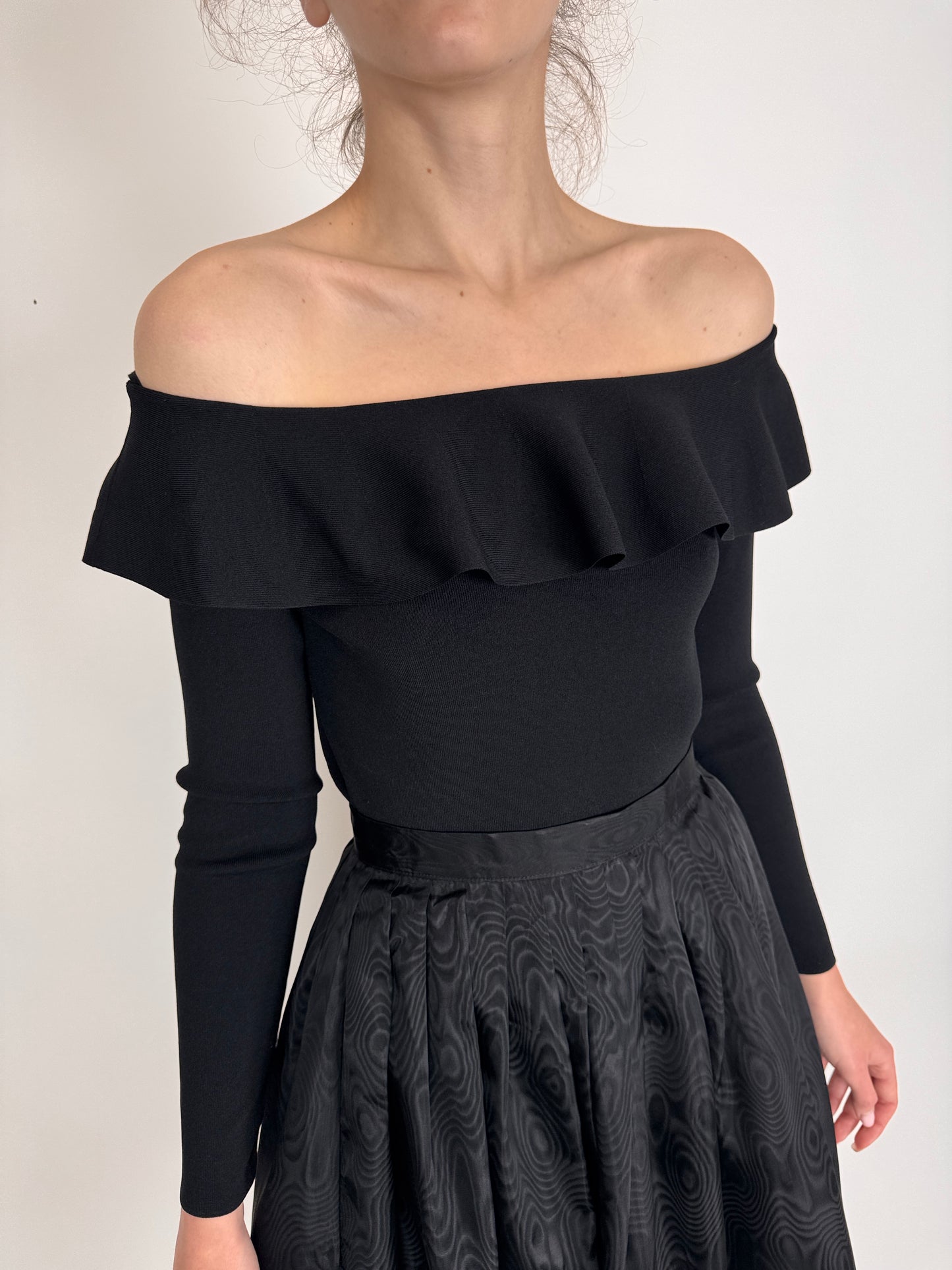 Top Cos cu volan din jerse