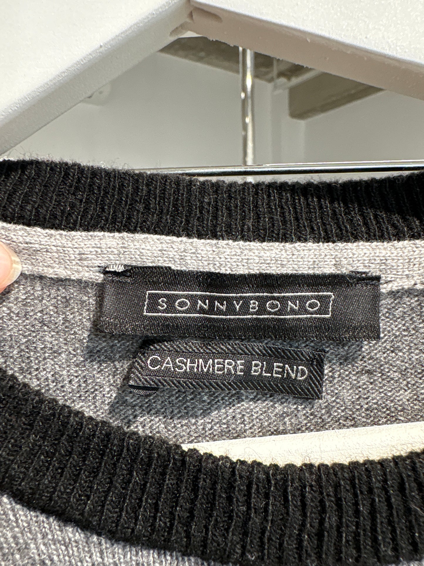 Pulover tall colorblock din mix de cașmir în nuanțe de gri cu negru