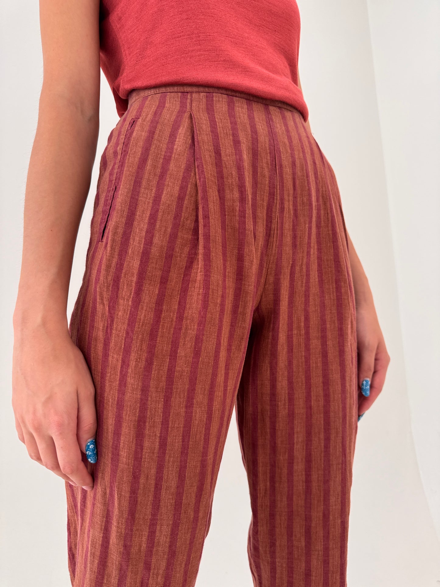 Pantaloni Max Mara din in excepțional burgundy și terracota în dungi