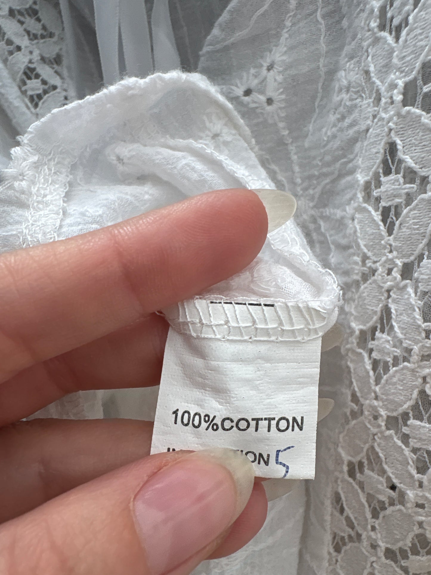 Tunica excepțională cu mâneci evazate broderie și dantelă macrame
