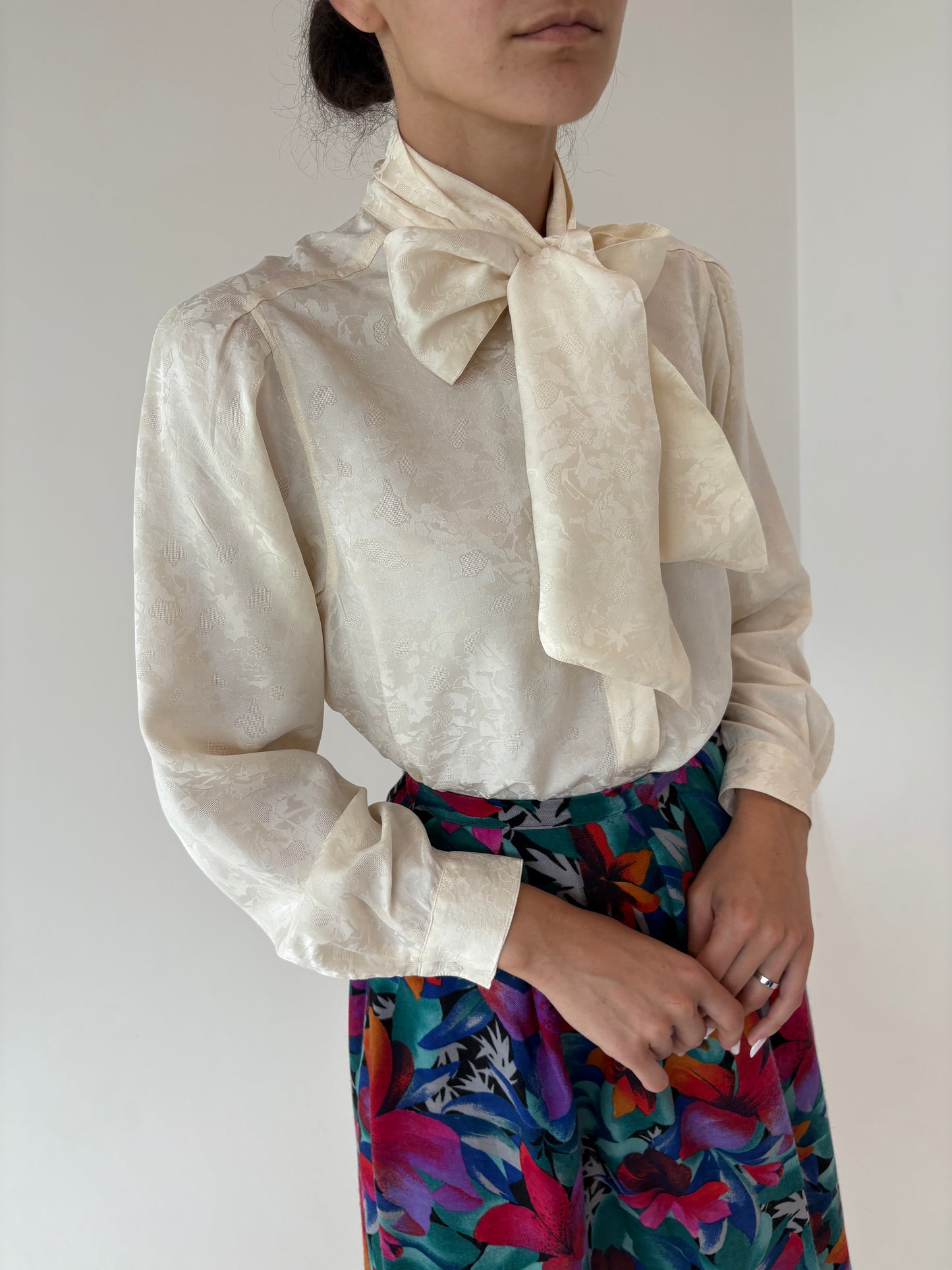Cămașa vintage luxury din jacquard de mătase naturală superb