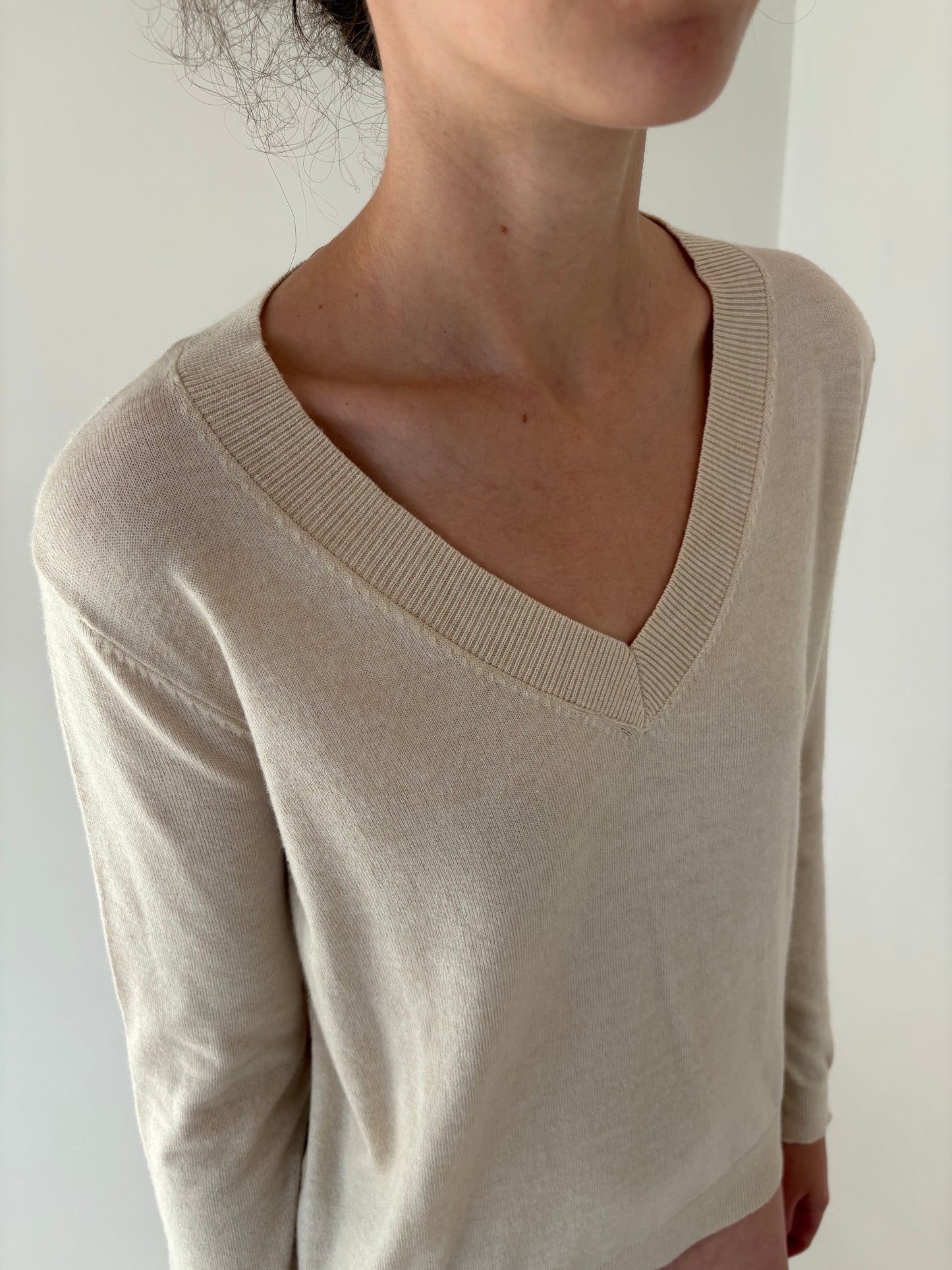 Puloveras în anchior light nude din mix de lana extrafina