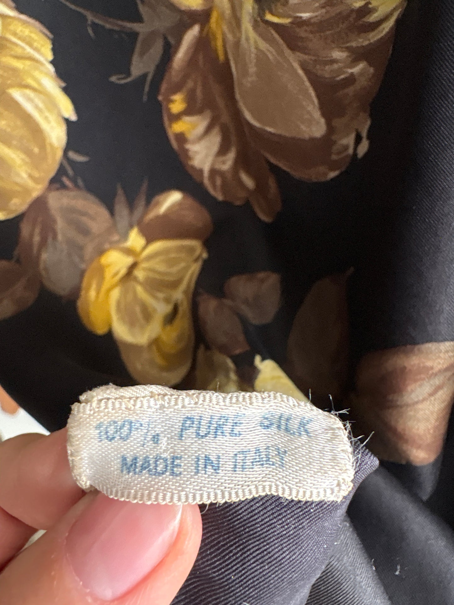 Eșarfă din mătase naturală plină cu print floral superb