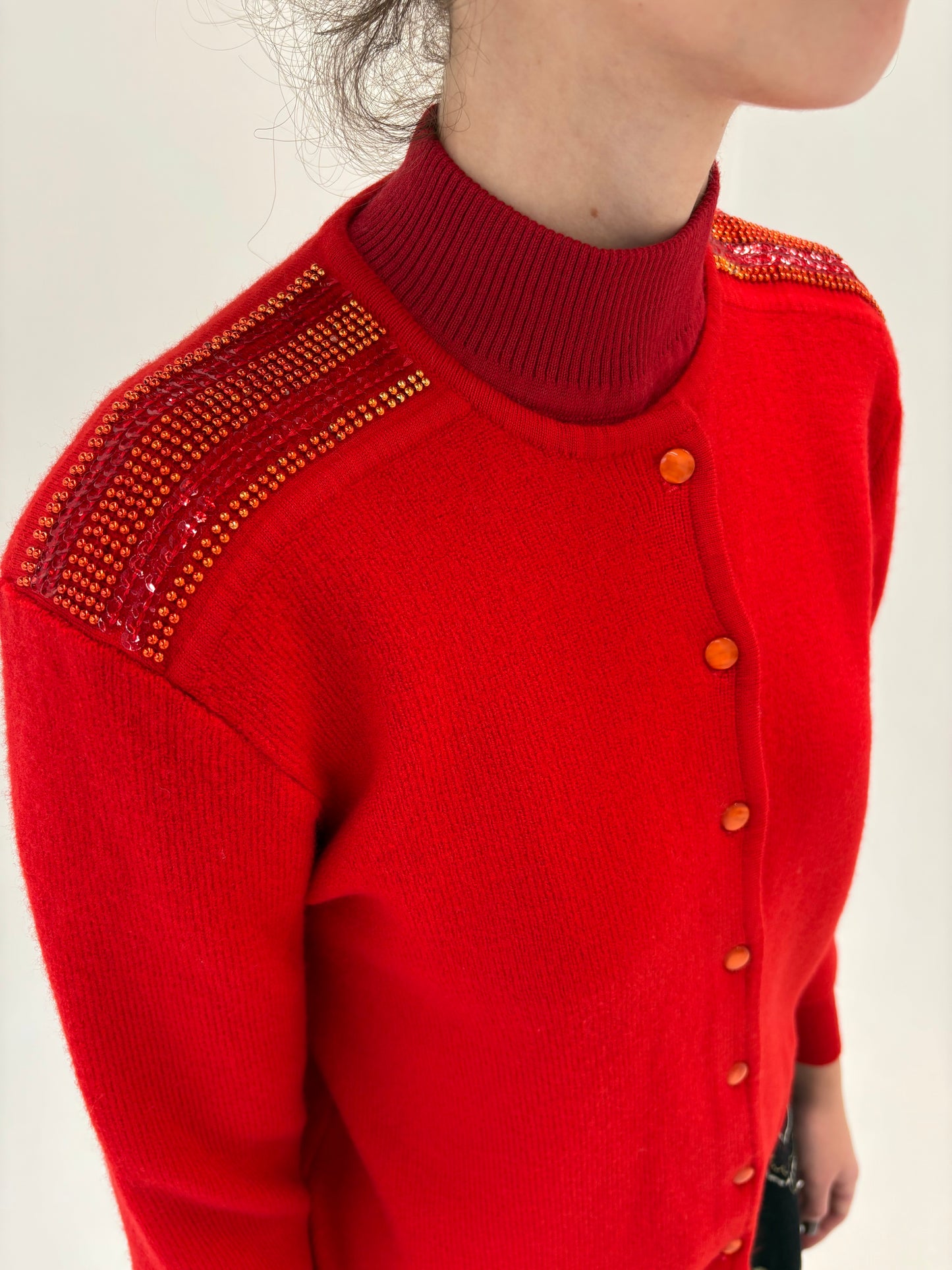Cardigan vintage tip jachetă italian din lana luxury de gramaj mare cu aplicații
