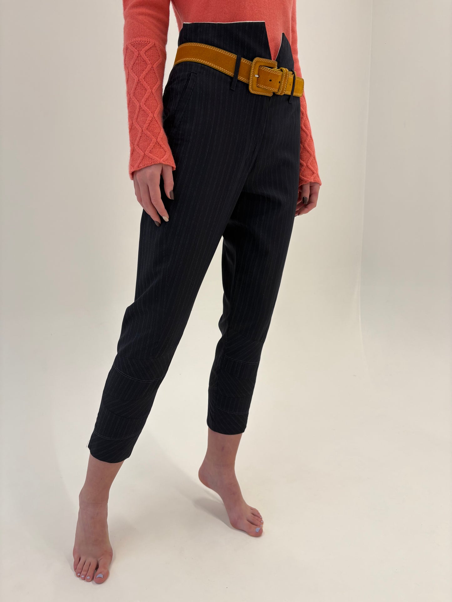 Pantaloni petite de brand luxury marithé françois girbaud din lana extrafina