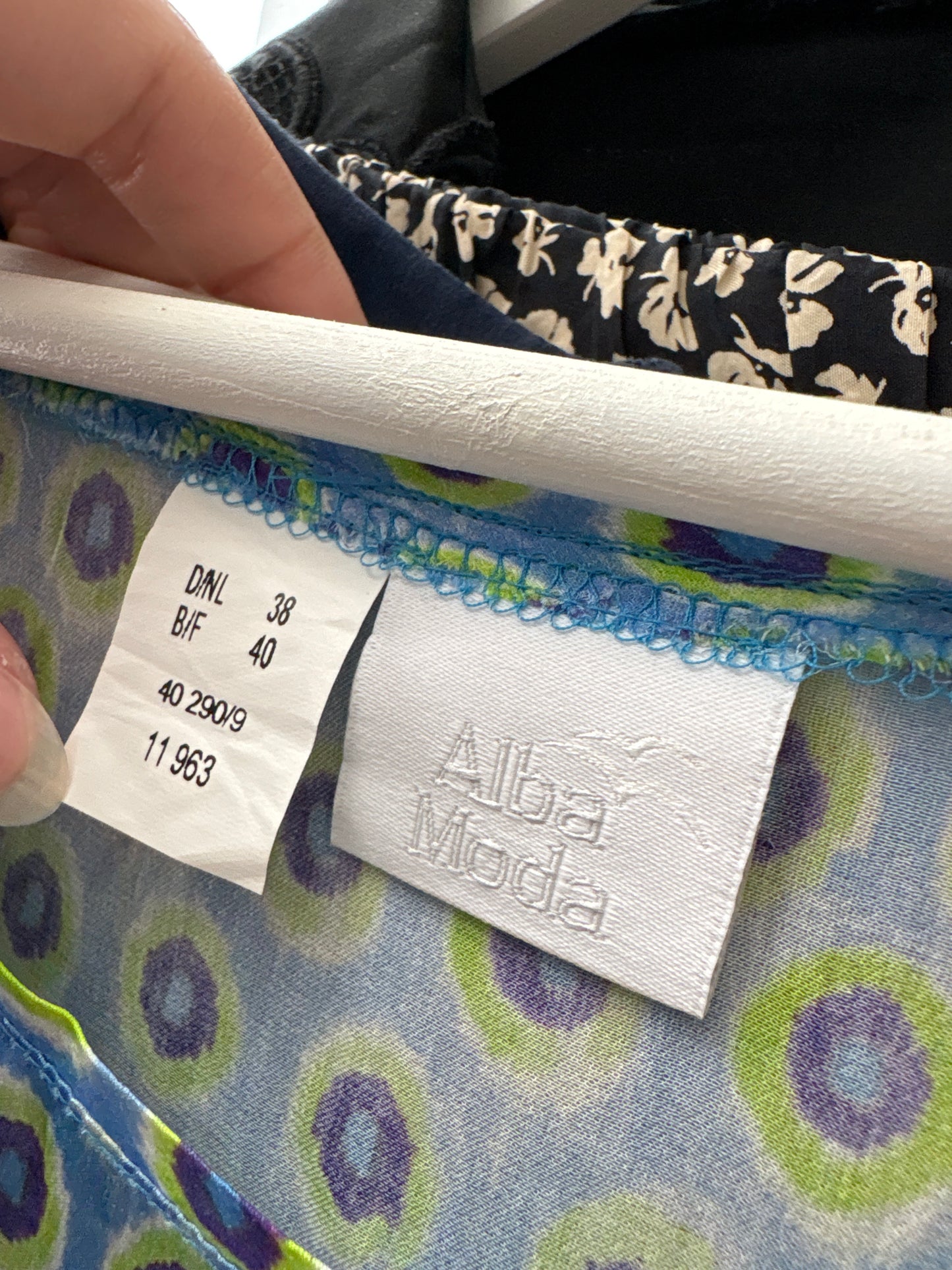 Top baby blue din mătase matuala cu print în croi lejer