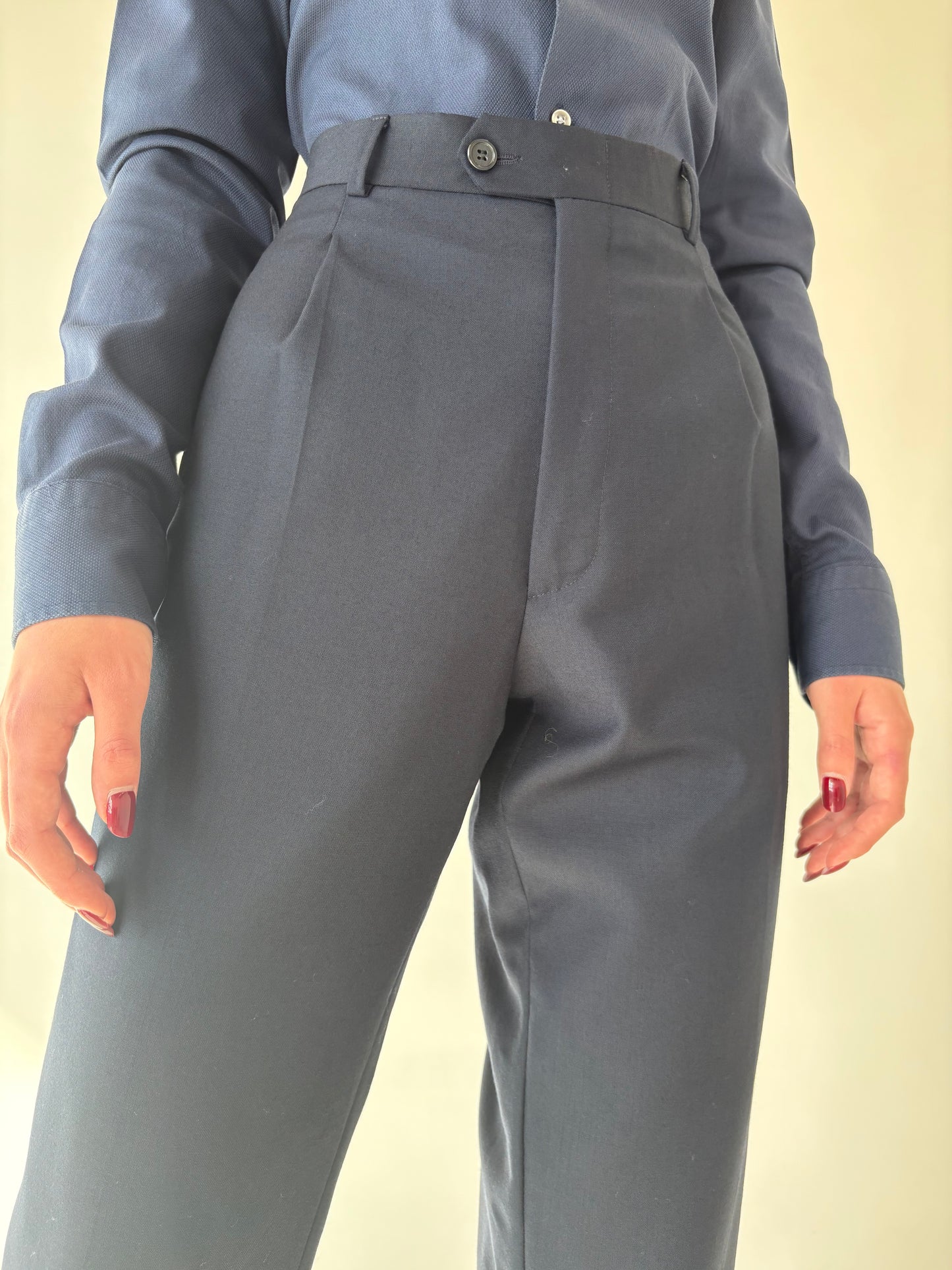 Pantaloni super premium italienești din lana extrafina pura certificată cu pense