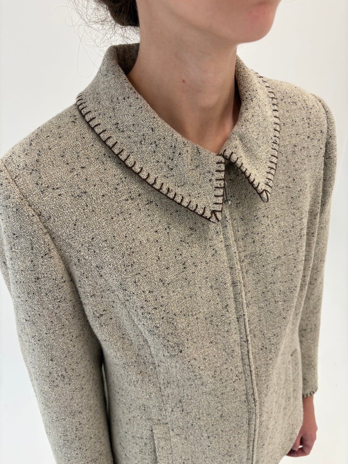 Sacou vintage de brand luxury Elegance light nude din lana extrafina