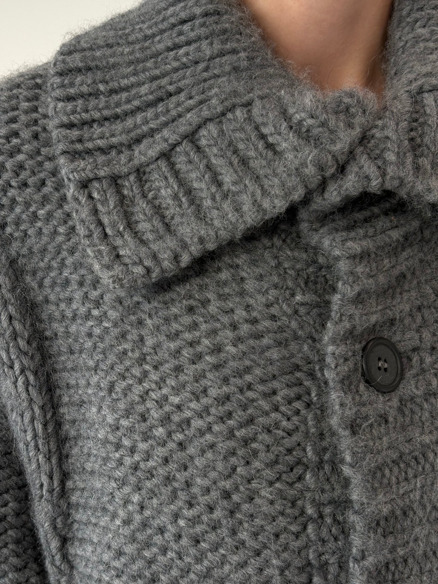 Jacheta tall din tricot super gros de lana extrafina